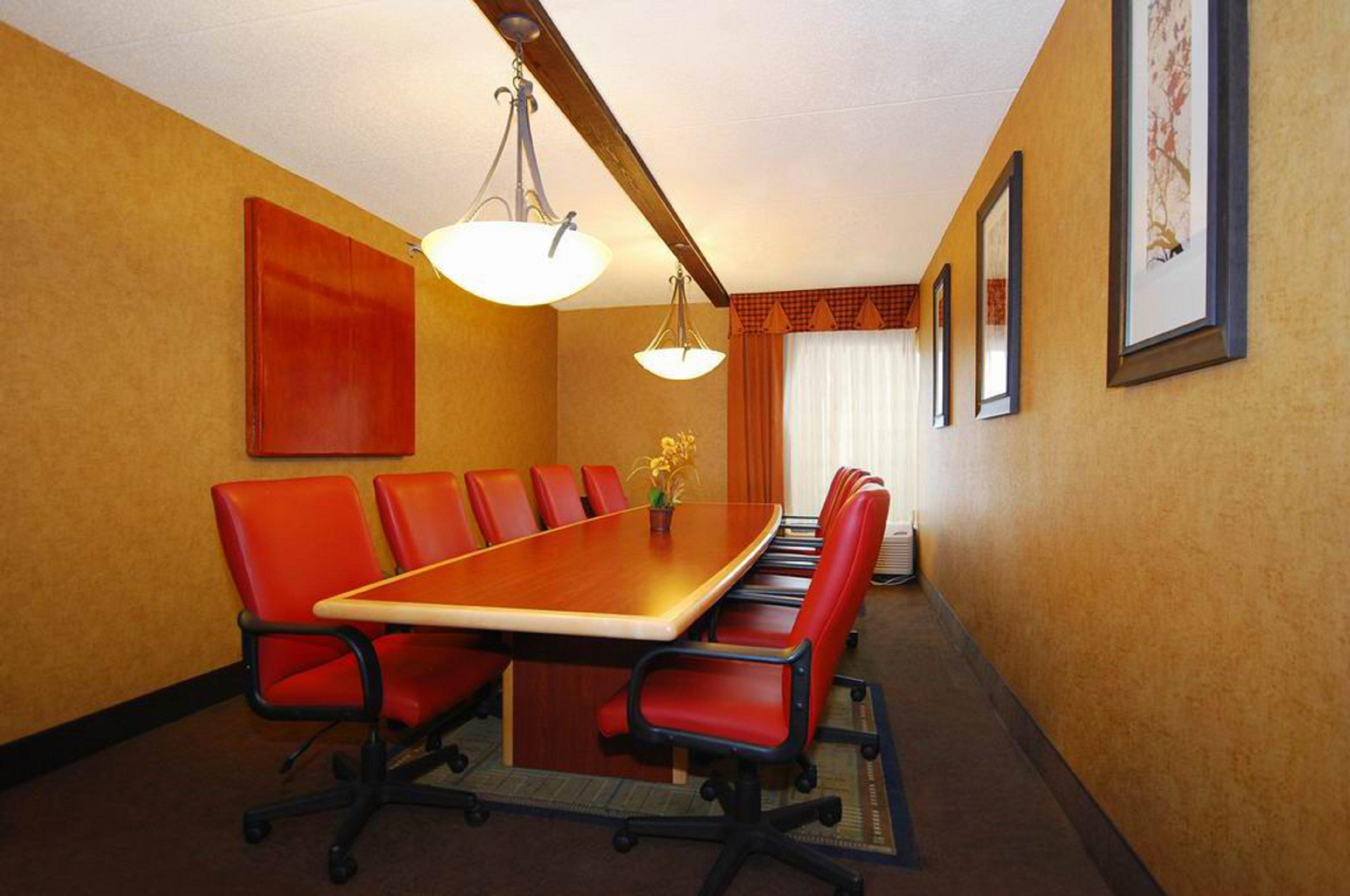 Holiday Inn Express Forsyth By Ihg Einrichtungen foto